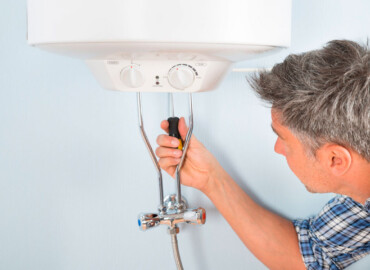 Should You Turn off a Tankless Water Heater When Going for Vacations