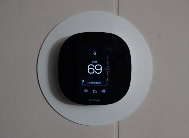 Recommended Thermostat Settings For Winter in Canada
